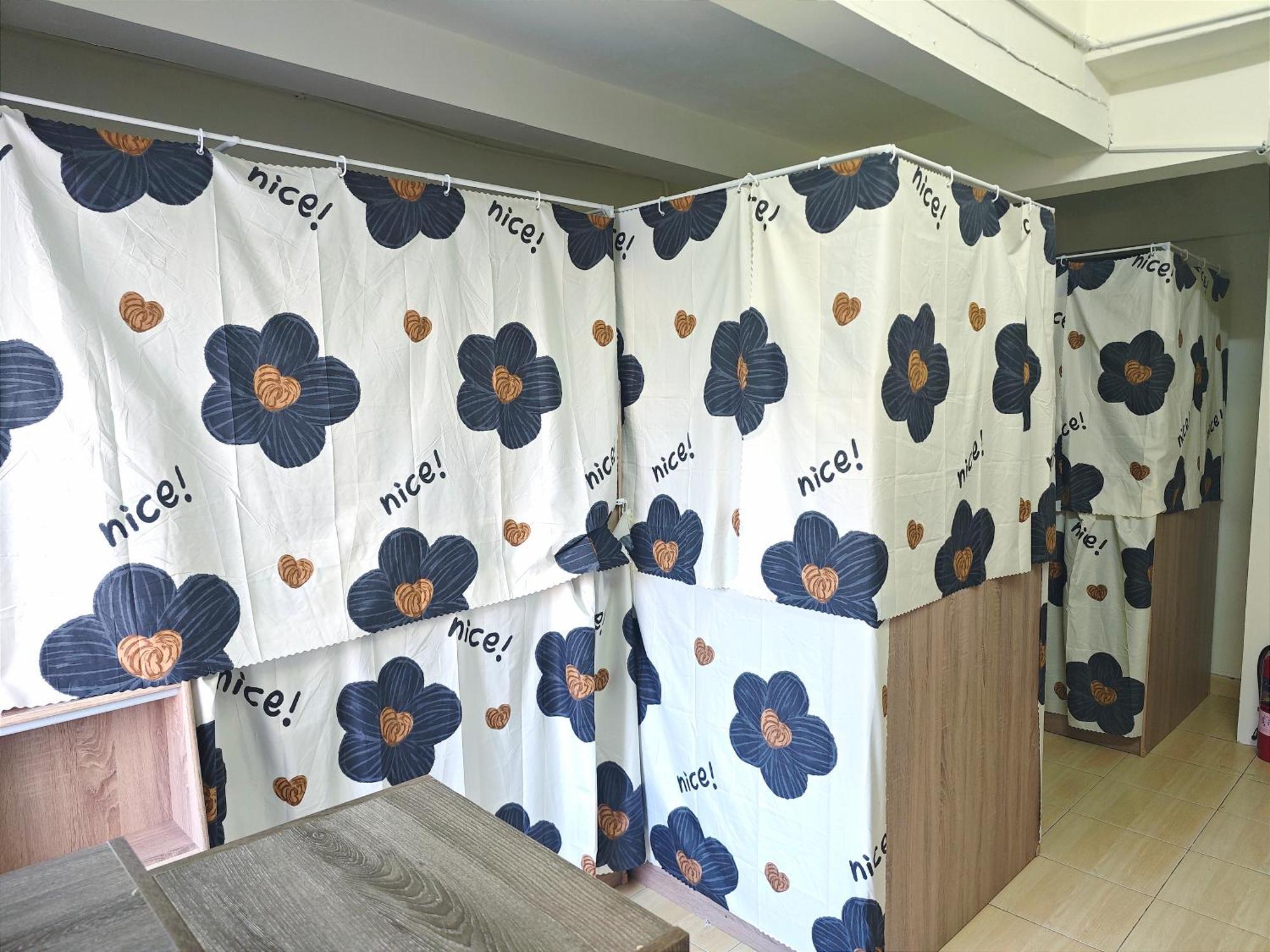 Panda Lodge Home Stay Bangkok Exteriör bild