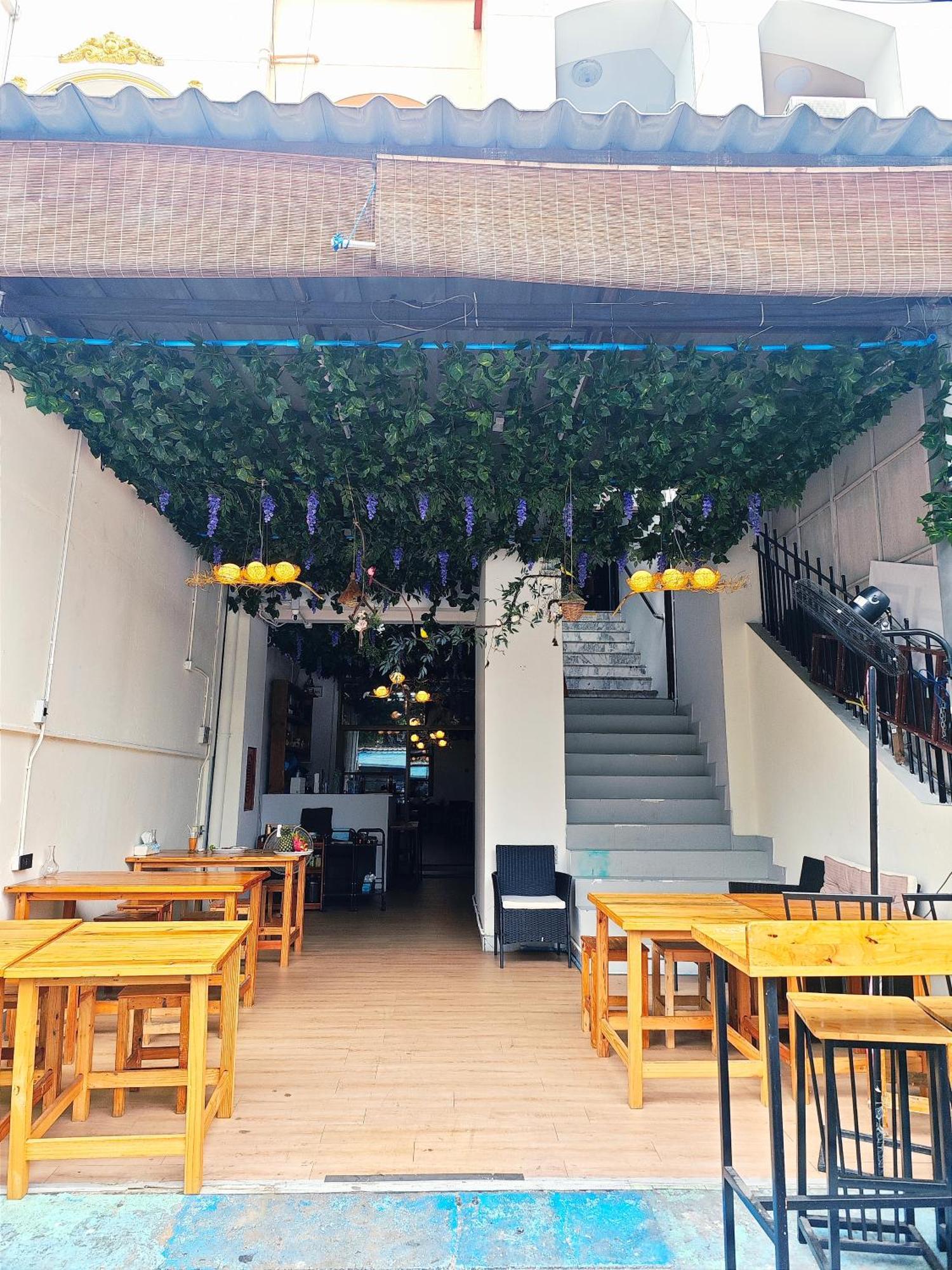 Panda Lodge Home Stay Bangkok Exteriör bild